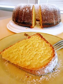 Orange Olive Oil Cake Recipe, Portuguese Cake, Portuguese Kitchen, Oil Cake Recipe, Orange Olive Oil Cake, Orange Olive Oil, Olive Oil Cake Recipe, Portuguese Desserts, Orange Cake Recipe