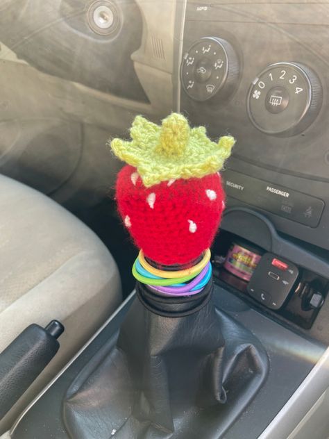 Crochet Stick Shift Cover, Gear Shift Crochet Cover, Crochet Car Shifter Cover, Gear Shift Cover Crochet, Crochet Gear Shift Cover Pattern, Crochet Car Gear Shift Cover, Crochet Gear Shift Cover Free Pattern, Car Accessories Crochet Free Pattern, Crochet Shift Knob Cover