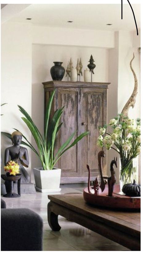 Dark Wooden Furniture, Asian Room, Asian Inspired Decor, Bali Decor, Balinese Decor, Types Of, Spain Madrid, Asian Interior, Plants Ideas