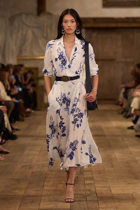 2024 Fashion Silhouette, Ralph Lauren Summer, Ralph Lauren Looks, Nyc Spring, Trend Forecast, Winter Typ, Ralph Lauren Collection, Couture Gowns, Spring Looks