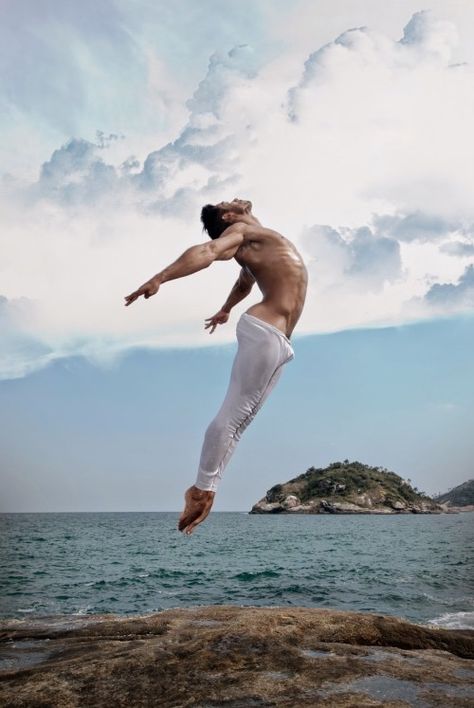 Male Dancer, Yoga Dance, Men Beach, Male Form, Yoga For Men, Dance Photography, Ballet Dancers, Muscle Men, Male Beauty