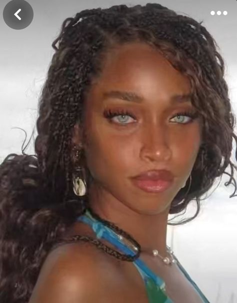 Brown Skin With Green Eyes, Blue Eyes Black Women, Blue And Brown Eyes Heterochromia, Black Person With Blue Eyes, Black Woman Blue Eyes, Light Skin With Blue Eyes, Dark Hair Pale Skin Blue Eyes, Dark Skin Light Eyes, Dark Eyes Aesthetic