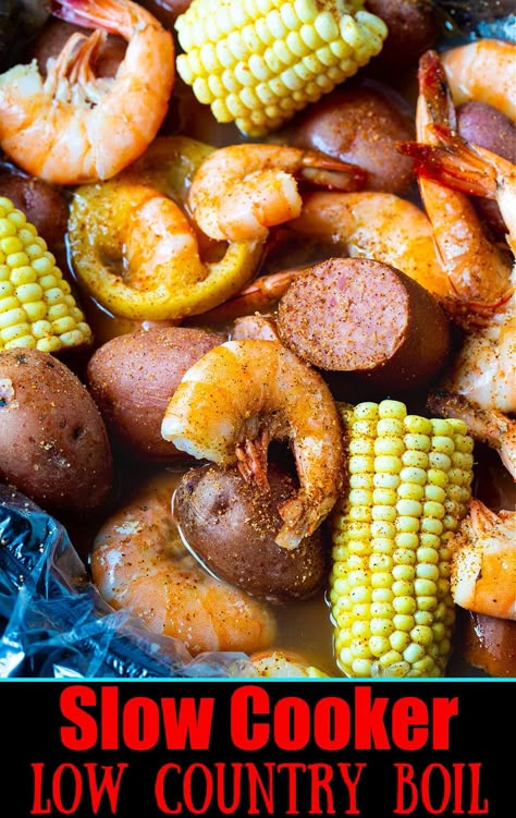 Slow Cooker Low Country Boil with shrimp, sausage, potatoes, and corn. Shrimp Sausage Potatoes, Healthy Crockpot Recipes Clean Eating, Crock Pot Shrimp, Low Country Boil Recipe, Potatoes And Corn, Spicy Southern Kitchen, Boiled Dinner, Country Boil, Low Country Boil