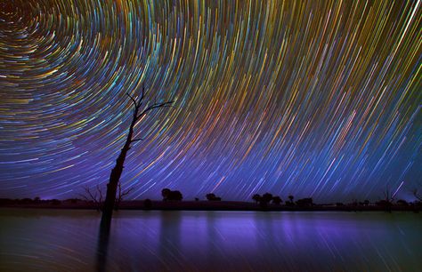 Stunning Long Exposure Shots of Australian Star Trails by Lincoln Harrison Long Exposure Stars, Star Trails Photography, Long Exposure Photos, Sky Images, Long Exposure Photography, Australian Photographers, Star Trails, Sky Pictures, Sky Photos