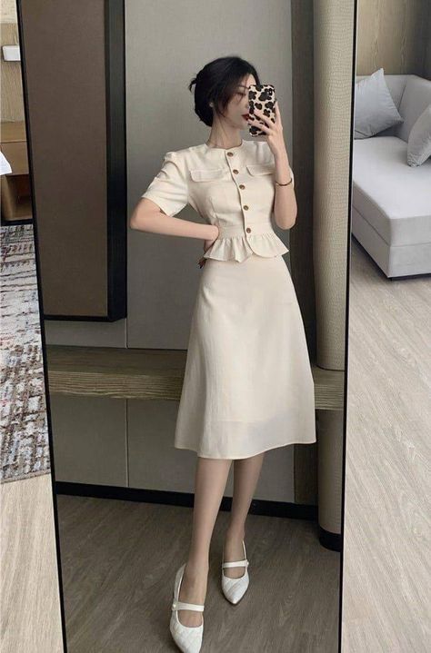 Tweed Two Piece Outfit, Sunday Fits, Sunday Dress Outfit, Fancy Dress Ideas, Sunday Dresses, Korean Fits, Office Uniform, Sunday Dress, Elegant Dresses Classy