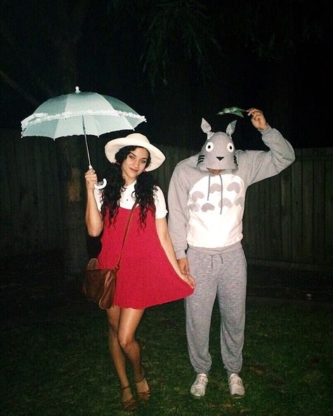 Mei and totoro couples costume Couple Costume Anime, Matching Anime Costumes, Couples Costumes Anime, Asian Couple Halloween Costume, Couples Anime Halloween Costume, Couples Anime Costume, Anime Halloween Couple Costume, Anime Halloween Costume Couple, Ghibli Couple Costume