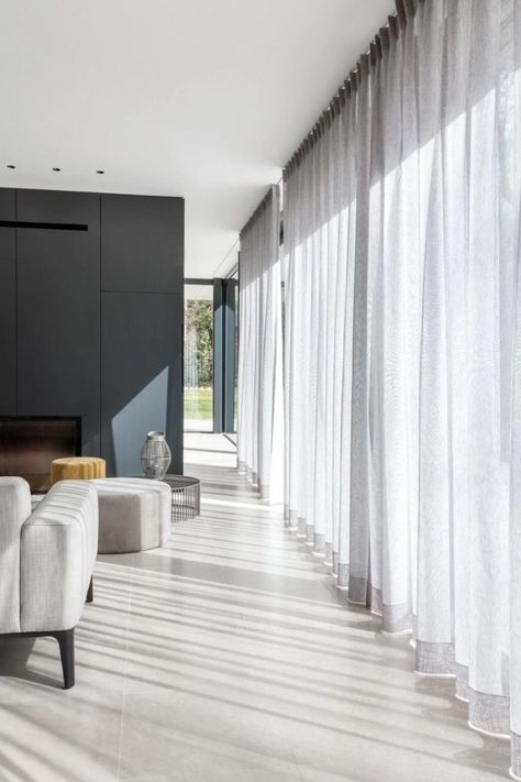 Blinds And Curtains Living Room, Sheers Curtains Living Room, Curtains Living Room Modern, Plain Curtains, Room Curtains, Modern Curtains, Home Curtains, Design Del Prodotto, Curtain Designs