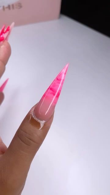 Pink Marble Tip Nails, Pink Stilettos Nails, Pink Stilleto Nail Ideas, Ombre Stilletos Nails, Pink And Pink Nails, Coffin And Stiletto Nails Mixed, Stilleto Nails Long Designs, Pink Stiletto Nails Designs, Long Stiletto Nails Design