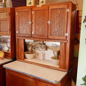 Antique Hoosier Cabinet, Beauty Cabinet, Wildwood Flower, Hoosier Cabinets, Hoosier Cabinet, Old Cabinets, Vintage Farmhouse Kitchen, Craftsman House Plans, Neat Ideas