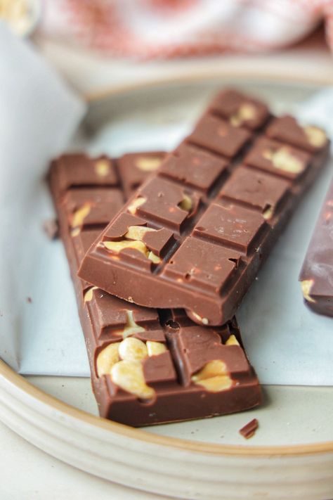 Healthier Vegan Mr. Goodbar Candy Bars Heath Bar Candy Recipe, Homemade Mr Goodbar, Healthy Homemade Candy Bars, Plant Based Candy Recipes, Healthy Milky Way Candy Bars, Vegan Chocolate Candy, Mr Goodbar, Candy Corner, Homemade Bars