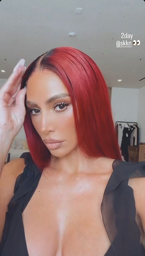 Kim Kardashian Red Hair, Kim Kardashian Wet Hair Look, Kim Kardashian Red Lips, Kim Kardashian Updo 2022, Kim Kardashian Wig, Red Velvet Hair Color, Kim Kardashian Hair, Allure Beauty, Dyed Red Hair