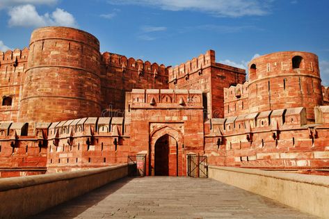 Agra Fort, Agra, Uttar Pradesh, India. Entrance of a fort, Agra Fort, Agra, Utta , #Affiliate, #Uttar, #Fort, #Agra, #Pradesh, #fort #ad تاج محل, Agra Fort, Mughal Architecture, Goa India, Visit India, India Tour, Historical Monuments, Tourist Places, Historical Place