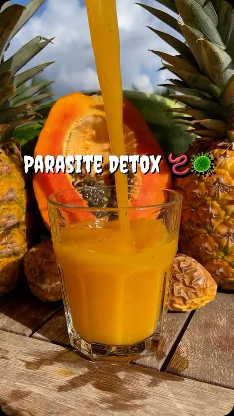 Healthy Food Facts - Tips | Parasite cleanse 🦠🪱Great content by @juicebaeinthewild. Follow her for more amazing content like this! hHere’s a juice for detoxing your... | Instagram Detoxing Your Body, Healthy Juicer Recipes, Healthy Juice Drinks, Healthy Energy Drinks, Fruit Smoothie Recipes Healthy, Juice Smoothies Recipes, Papaya Seeds, Parasite Cleanse, Juicy Juice