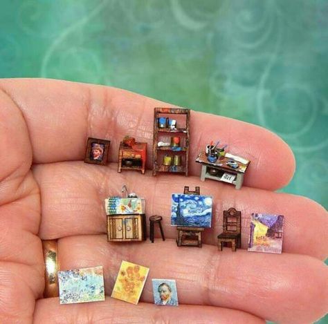 Mini Choses, Idee Babyshower, Miniature Paintings, Mini Craft, Tiny World, Miniature Diy, Miniature Crafts, Mini Things, Vincent Van