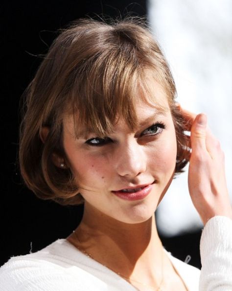 Karlie Kloss Bob, Karlie Kloss Short Hair, Karlie Kloss Hair, Fishtail Hairstyles, Easy Short Haircuts, Hairstyle Examples, Popular Short Hairstyles, Popular Haircuts, Karlie Kloss