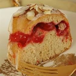 BREAKSTONE'S Fruit-Filled Coffee Cake Fruit Coffee Cake, Filled Coffee Cake, Ketchup Cake, Filling For Cakes, Strawberry Cake Filling, Fruit Coffee, Lemon Pie Filling, Cake Filling Recipes, Strawberry Pie Filling