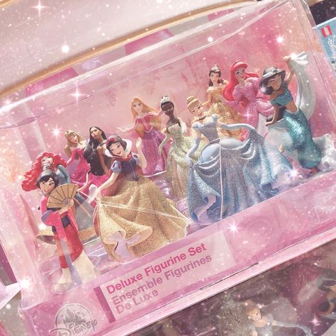 Barbie Fairytopia, Childhood Memories 2000, Disney Princess Dolls, Family Diy, Disney Aesthetic, Princess Aesthetic, Princess Dolls, Childhood Toys, Barbie Movies