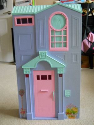 BARBIE TALKING TOWNHOUSE FOLDABLE DREAM HOUSE 2 Story | #456872423 House 2 Story, Barbie Happy Family, Fold Out Beds, Hamster Toys, Funny Feeling, Grandma's House, Toy House, Barbie House, Barbie Dream House