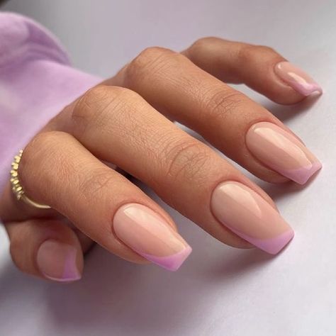 85  Short French Tip Nails That Are Chic & Timeless! Square Nail Designs, Short Square Nails, Silver Nails, Minimalist Nails, Dream Nails, Pretty Acrylic Nails, Chic Nails, French Tip Nails, Short Acrylic Nails