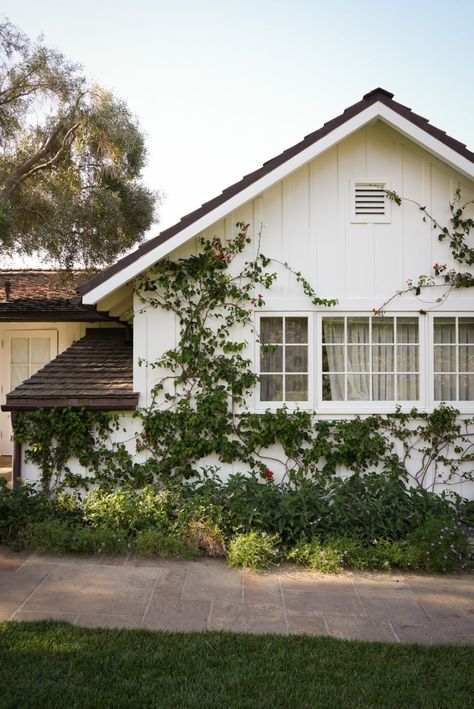 Babymoon at San Ysidro Ranch — Megan Karp | Plus Minus Living Beach Ranch House, Ranch Home Exteriors, Coastal Ranch, California Ranch Style Homes, Ranch Cottage, San Ysidro Ranch, California Ranch, San Ysidro, Ranch Decor