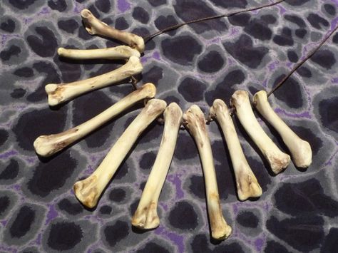 Funny thing is....I already started making this last night after cooking supper.  Just saved the bones from the chicken.-CM Voodoo Party, Voodoo Costume, Voodoo Halloween, Epic Halloween Costumes, Viking Party, Bone Crafts, Chicken Bones, Bone Necklace, Bone Jewelry