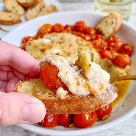 Baked Tomatoes With Burrata, Air Fryer Burrata, Fried Burrata Air Fryer, Air Fried Burrata, Jammy Tomatoes, Chicken Tomato Mozzarella Air Fryer, Fried Mozzarella Air Fryer, Fried Burrata, Italian Appetizers Easy