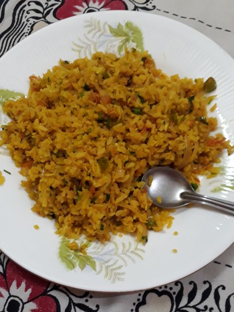 Poha Poha Snap, Aesthetic Snap, Eating Food Funny, Indian Rice, Home Made Food, Food Funny, Eating Food, Snap Food, Bts Group