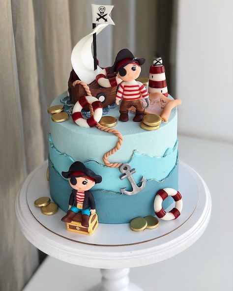 Pirates Cake, Pirate Birthday Cake, Cake For Kids, Pirate Themed Birthday Party, Sea Pirates, Baby Boy Birthday Cake, Pirate Themed Birthday, 6th Birthday Cakes, Baby First Birthday Cake