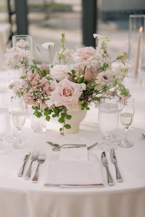 Classic Floral Centerpieces, Pale Pink And White Flower Arrangements, Peony Bud Vase Centerpiece, Round Table Low Centerpieces, Light Pink And White Centerpieces, Low Centrepiece Wedding, Dusty Pink Wedding Flowers Centerpieces, Simple Wedding Floral Arrangements, Blush Florals Wedding