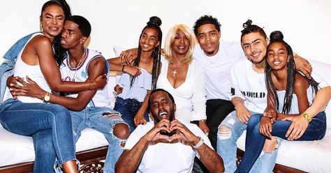 Forever My Lady, Kim Porter, Family Photoshoot Outfits, Black Family, Lil Kim, Family Shoot, Celebrity Families, Blended Family, Dj Khaled