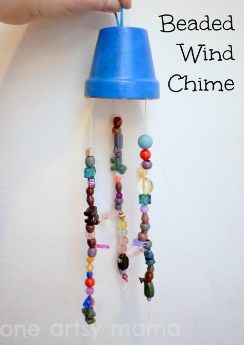 One Artsy Mama: Beaded Windchime - terra cotta pot and beads! Gratitude Preschool, Preschool Placemats, Edible Worms, Fall Playdough, Preschool Turkey, Corn Crafts, Thanksgiving Literacy, Thanksgiving Activities Preschool, Carillons Diy