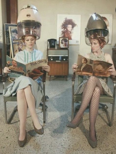 Vintage Beauty Salon, Vintage Hair Salons, Hair Salons, Hair Dryers, Hair Affair, Beauty Parlor, Vintage Hair, Hair Rollers, Portrait Ideas