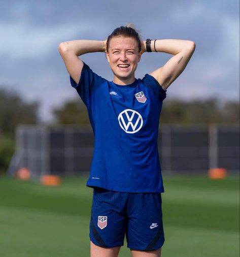 Emily Sonnett, Women’s Soccer, Play Soccer, Womens Football, Wnba, Soccer, Football, Sports, American Football