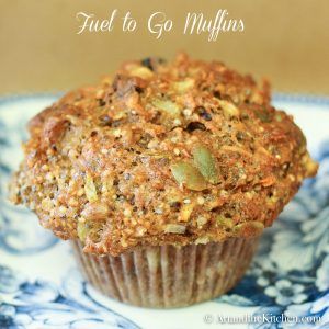 Fuel to Go Muffins - Art and the Kitchen Fuel To Go Muffins, Healthy Muffins, Breakfast Muffins, Idee Pasto Sano, Breakfast Time, Bagels, Healthy Treats, Muffin Recipes, Healthy Baking