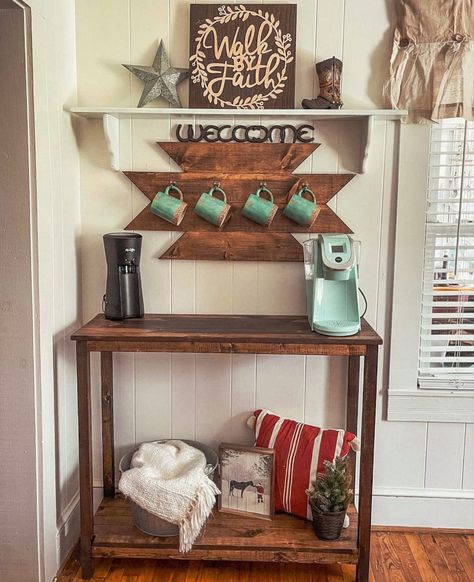 Kitchen coffee setup with westen decoratons Ranch House Decor Kitchen, Rustic Western Kitchen Decor, Western Apartment Decor Kitchen, Western Themed Kitchen, Western Kitchen Wall Decor, Western Home Decor Kitchen, Western Coffee Bar, Roommate Apartment, Western Coffee Table