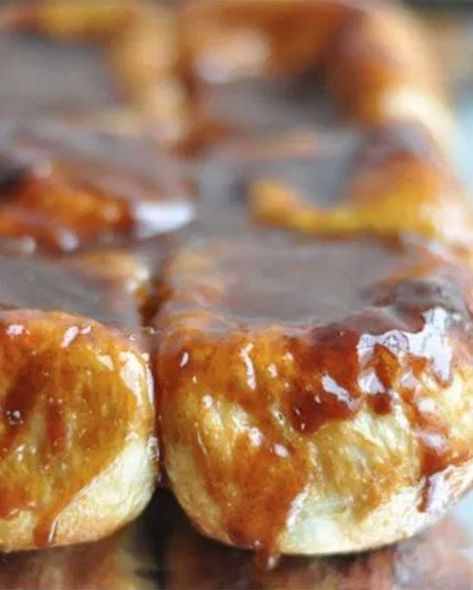 Yummy Caramel Rolls - Kailee Wright Butterscotch Rolls, Rhodes Rolls, Kailee Wright, Frozen Rolls, Caramel Rolls, Rolls Easy, Breakfast Rolls, Butterscotch Pudding, Dinner Rolls Recipe