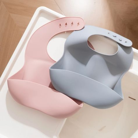 💧 Introducing Our New Silicone Bibs with Catcher Pockets! 💧 Tired of outfit changes and food-covered floors after each meal? Our new silicone bibs are here to keep mealtime as mess-free as possible. Thoughtfully designed with parents in mind, they’re the perfect blend of practicality and style. 🥰✨ ✨ A deep pocket that catches every crumb and spill before it hits the floor ✨ Soft, flexible silicone for a super comfy fit ✨ Adjustable neckband to grow with your baby ✨ Wipes clean in seconds or... Stain On Clothes, Silicone Bibs, Feeding Time, Bib Set, Baby Wipes, Pink Light, Discount Codes, Bibs, Dark Pink