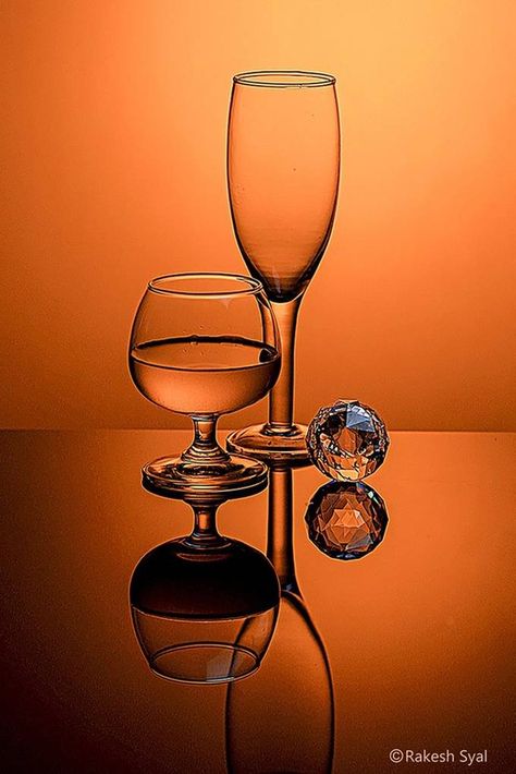 Wine Glass Photography, Wine Bottle Photography, Glass Photography, Wine Photography, Reflection Photography, Art Of Glass, Still Life Photos, Photography Tools, Wine Art