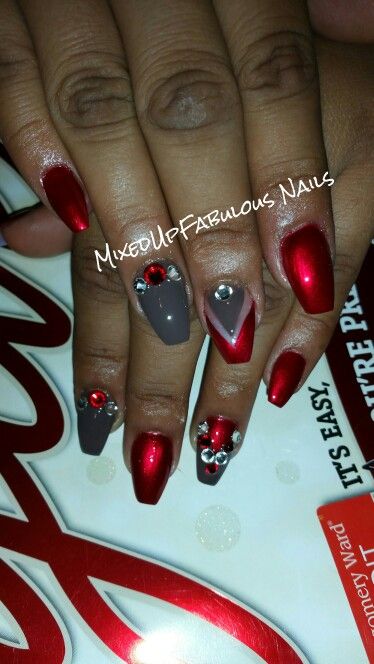 Red And Grey Nails, Grey Nail Art, Grey Nail, Grey Nails, Nail Work, Nail Colours, Gray Nails, Dip Powder Nails, Dip Powder