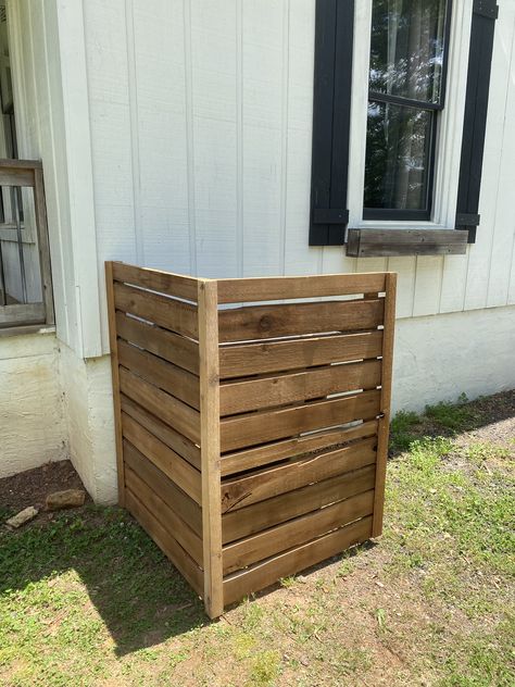 Cedar Trash Can Enclosure, Trash Can Privacy Fence, Conceal Trash Cans Outside, Trash Can Screen Outdoor Diy, How To Hide Outdoor Garbage Cans, Trash Can Screen Outdoor, Trash Bin Storage Outdoor Diy, Trashcan Enclosure, Hiding Trash Cans Outside