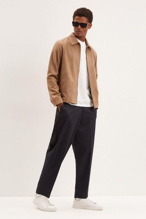 Really upset ordered a shirt with a custom design to surprise my boyfriend with and all I got was this. No design plain black shirt Shirt Layering Outfit, Suede Jacket Men, Mens Smart Casual Outfits, Tom Ford Suit, Spring Outfits Men, Outfit Primavera, Mens Spring Fashion, Harrington Jacket, Brown Outfit