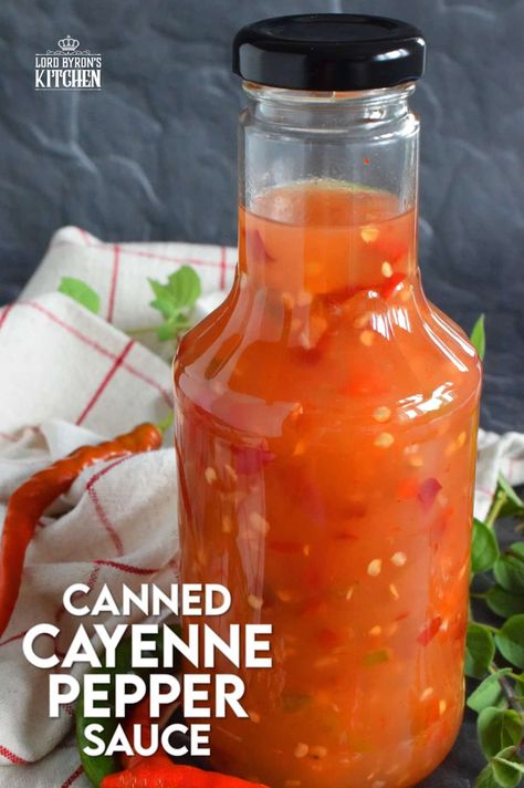 Cayenne Pepper Sauce Recipe, Cayenne Pepper Recipes, Canning Peppers, Pickled Hot Peppers, Hot Pepper Recipes, Cayenne Pepper Sauce, Pepper Sauce Recipe, Homemade Hot Sauce, Hot Sauce Recipes