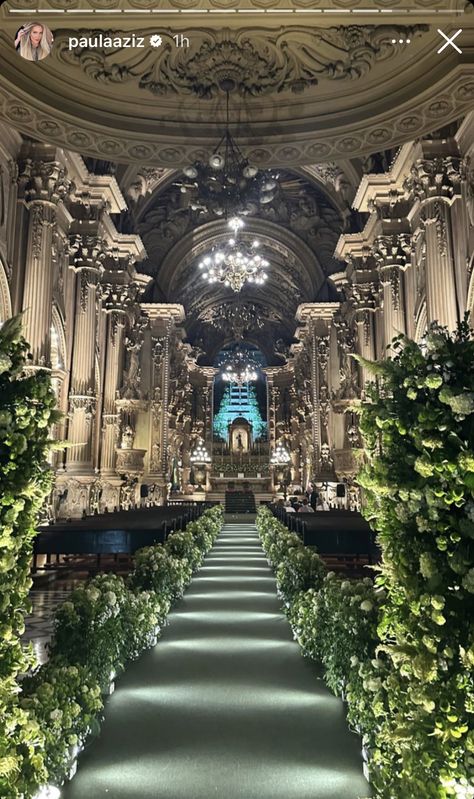 Wedding Venues Church, Big Wedding Dresses, Dream Wedding Decorations, Cathedral Wedding, Dream Wedding Venues, Wedding Decor Style, Dream Wedding Ideas Dresses, Future Wedding Plans, Ballroom Wedding