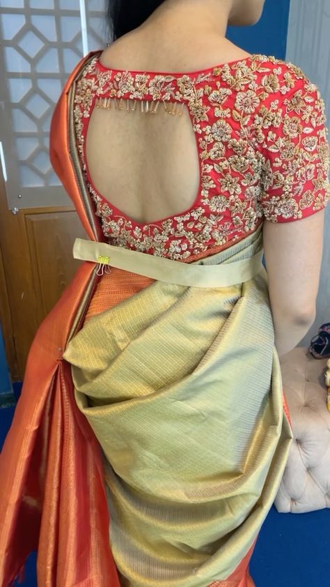 Patu Saree Blouse Designs Latest Designs, Small Bust Blouse Design, Blouse Back Neck Models, Back Neck Models, Latest Fashion Blouse Designs, Simple Saree Blouse Designs, Exclusive Saree Blouse Designs, Blouse Neck Design, Latest Blouse Neck Designs