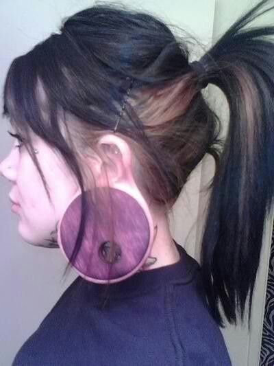 Extreme ear piercing. Girls With Stretched Ears, Crazy Piercings, Ear Stretching, Stretched Lobes, Cool Piercings, True Tattoo, Facial Piercings, Body Modification, Body Piercings