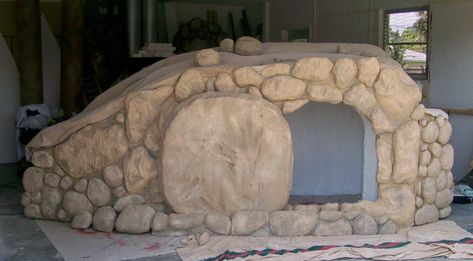 A church's Easter tomb backdrop, carved out of Styrofoam with Hot Wire Foam Factory tools. Pieces were repurposed for Christmas and VBS, too! Easter Tomb, Easter Backdrop, Easter Play, Jesus Tomb, Foam Factory, Play Props, Easter Backdrops, Resurrection Sunday, Church Stage Design