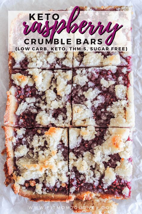 These Keto Raspberry Crumble Bars are going to be your new favorite treat! They are keto, low carb, sugar free, a THM:S, and gluten free to fit many different types of eating. Keto Tarts, Raspberry Crumble Bars, Raspberry Breakfast, Keto Raspberry, Raspberry Oatmeal, Raspberry Crumble, Keto Treats, Keto Fruit, Keto Bars