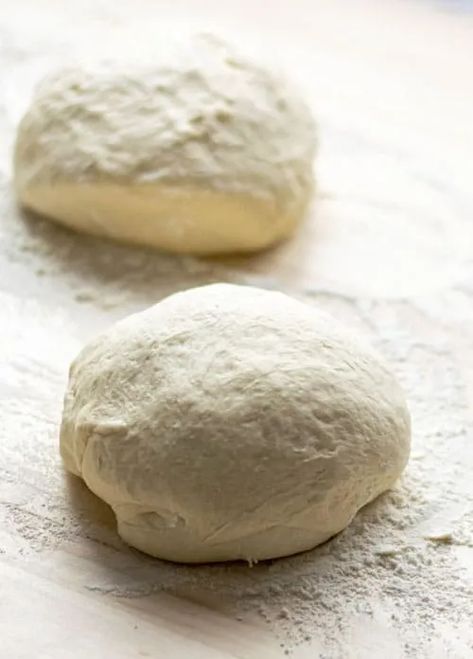 How do you make homemade pizza dough? It's easier than you would think, but it does take some time. Nothing beats the smell of fresh pizza dough. Pizza Dough Quick, Fresh Pizza Dough, Pizza Dough Recipe Quick, Easy Pizza Dough Recipe, Quick Pizza Dough, Homemade Pizza Dough Recipe, Make Homemade Pizza, Best Pizza Dough Recipe, Fresh Pizza