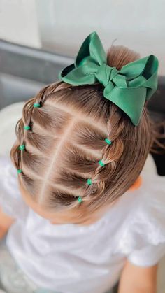 Preschool Hair Styles, Flower Girl Hairstyles Toddler Short, Christmas Toddler Hairstyles, Baby Hair Dos, Creative Natural Hairstyles, Worst Hairstyles, Worst Haircuts, Daughter Hairstyles, Cute Toddler Hairstyles