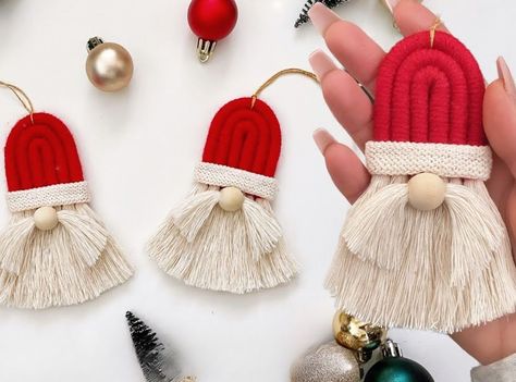 November Monthly Macrame Challenge - Macrame Santa Ornament Tutorial! | Macrame for Beginners Macrame Santa Ornament, Macrame Santa, Santa Video, Macrame For Beginners, Cute Macrame, Knots Guide, Macrame Supplies, Ornament Tutorial, Macrame Knot